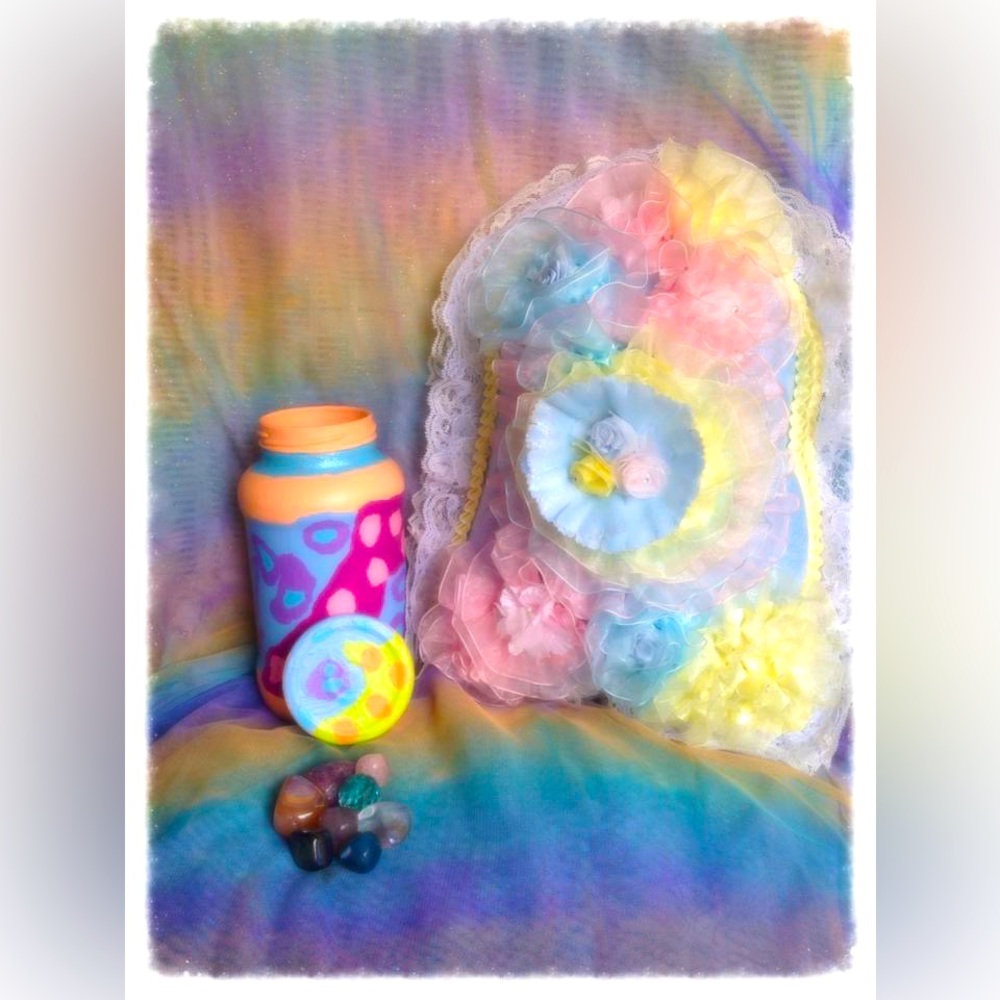 Hand Crafted Mystical Mountains Gypsy Jar - Picture 5 of 7